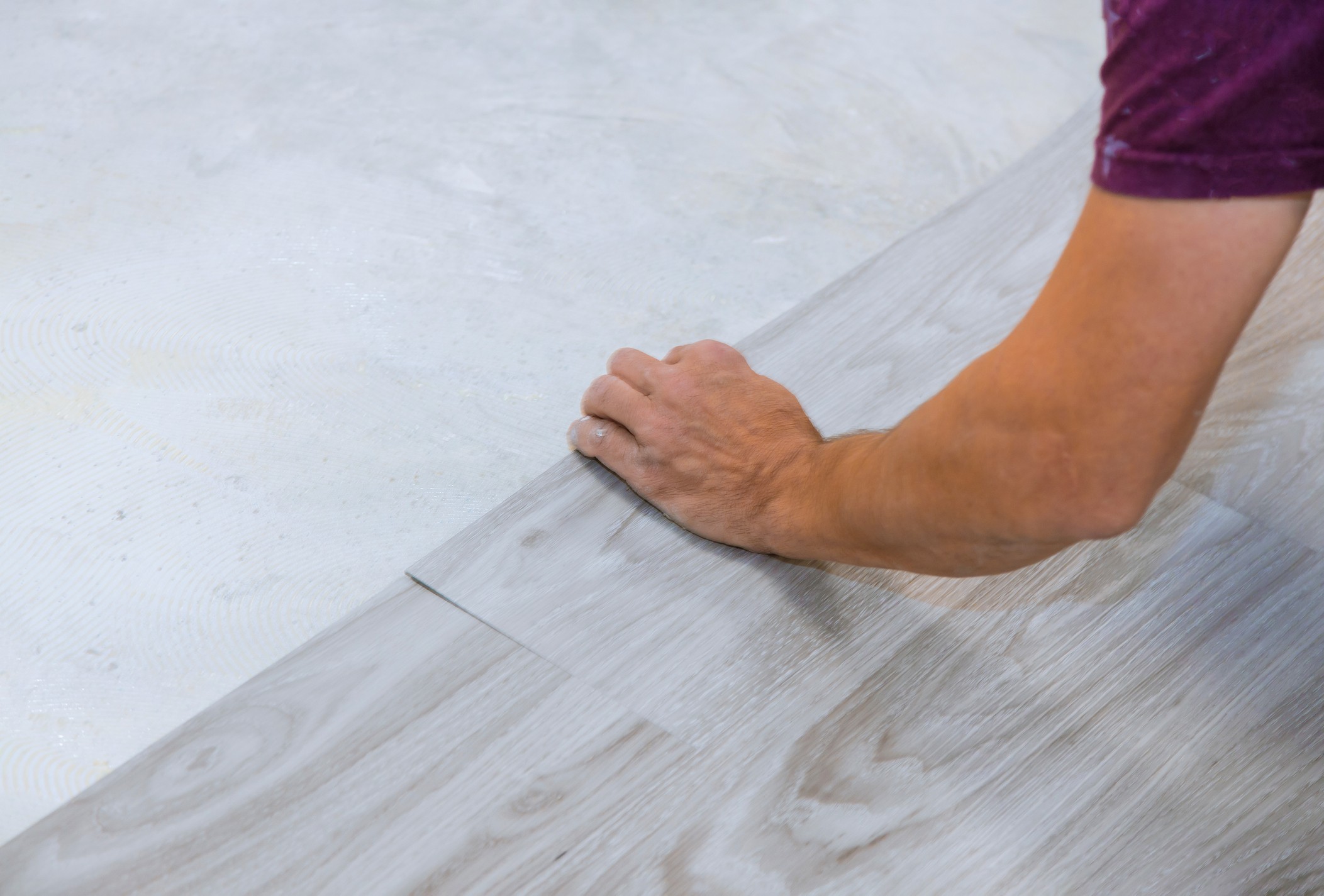 Why You May Choose Luxury Vinyl Tile Flooring over Vinyl Sheet